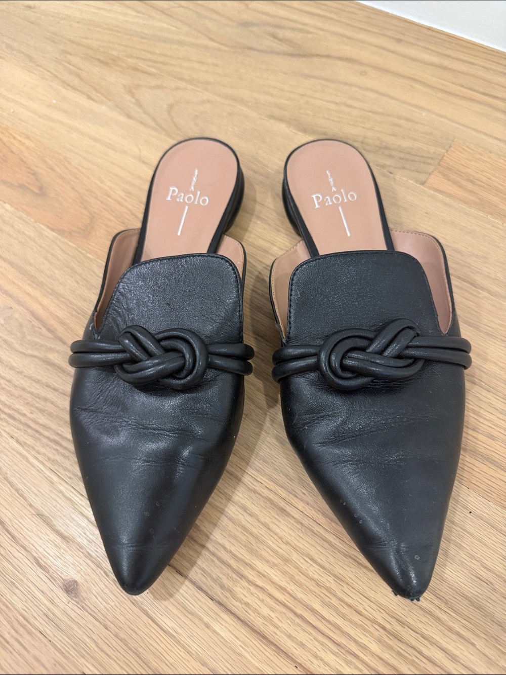Linea Paolo Black Leather Pointed Toe Knot Mules Slip On Size 8.5